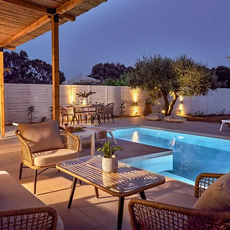 Villa Romas 2 By *
